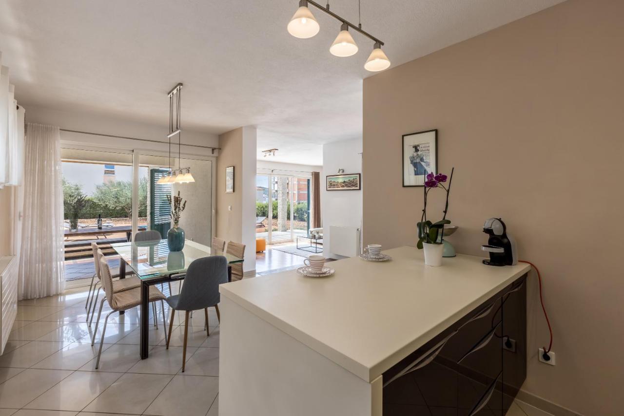 Villa Trogir *